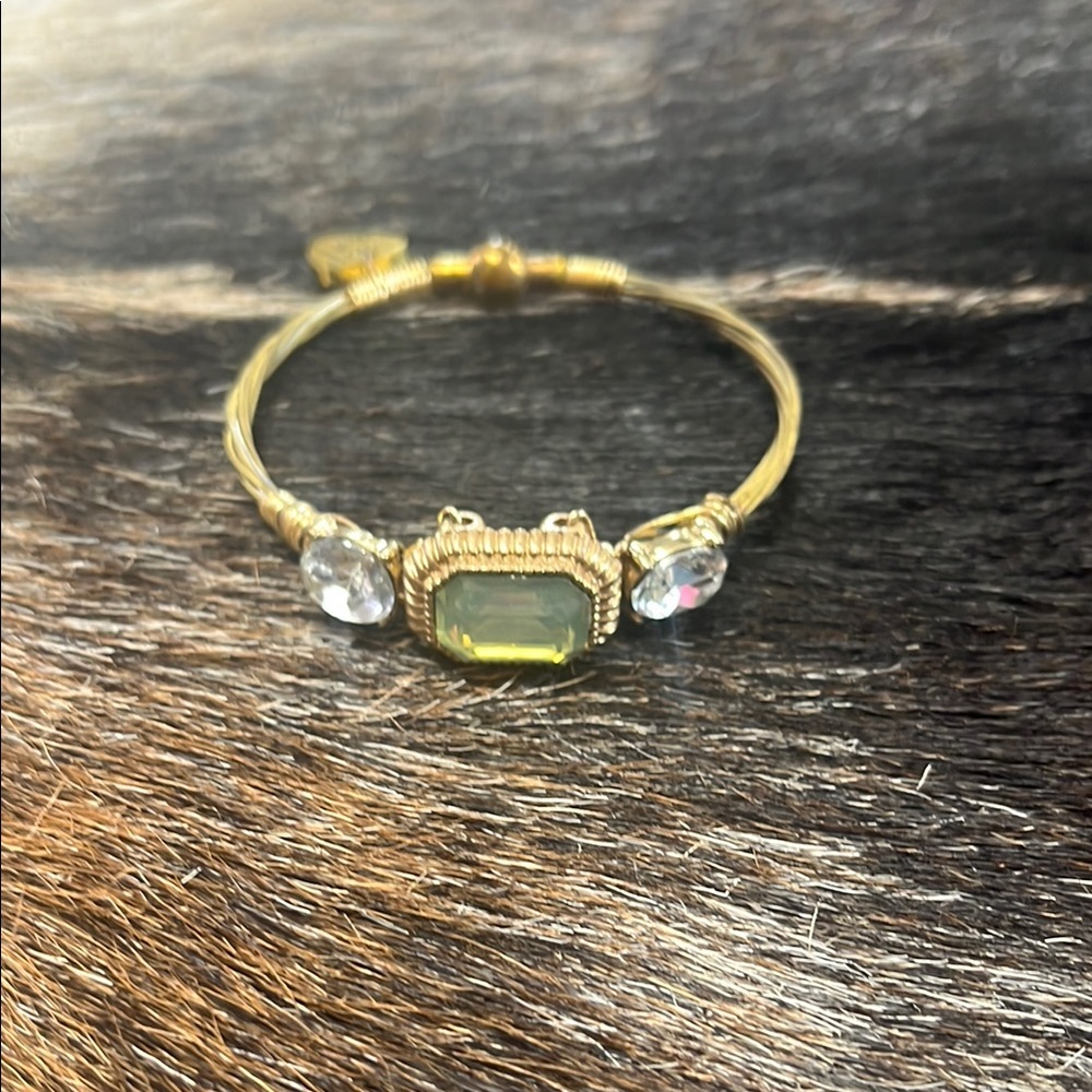 Elegant Gold and Green Bracelet